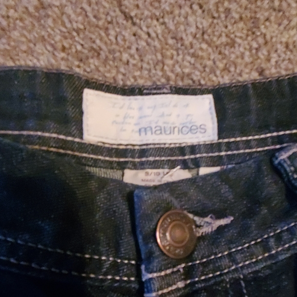 Maurices. Morgan boot cut! 9/10 long - Picture 2 of 4